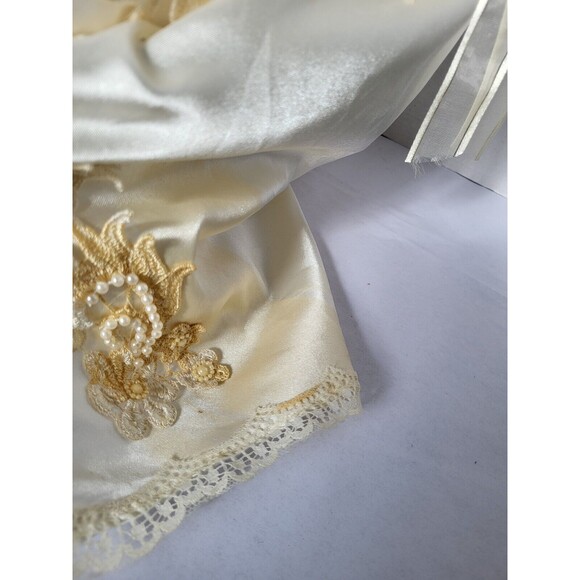 Cracker Barrel American Classic Collection Porcelain Bride Doll Abigail 22” - Picture 9 of 16